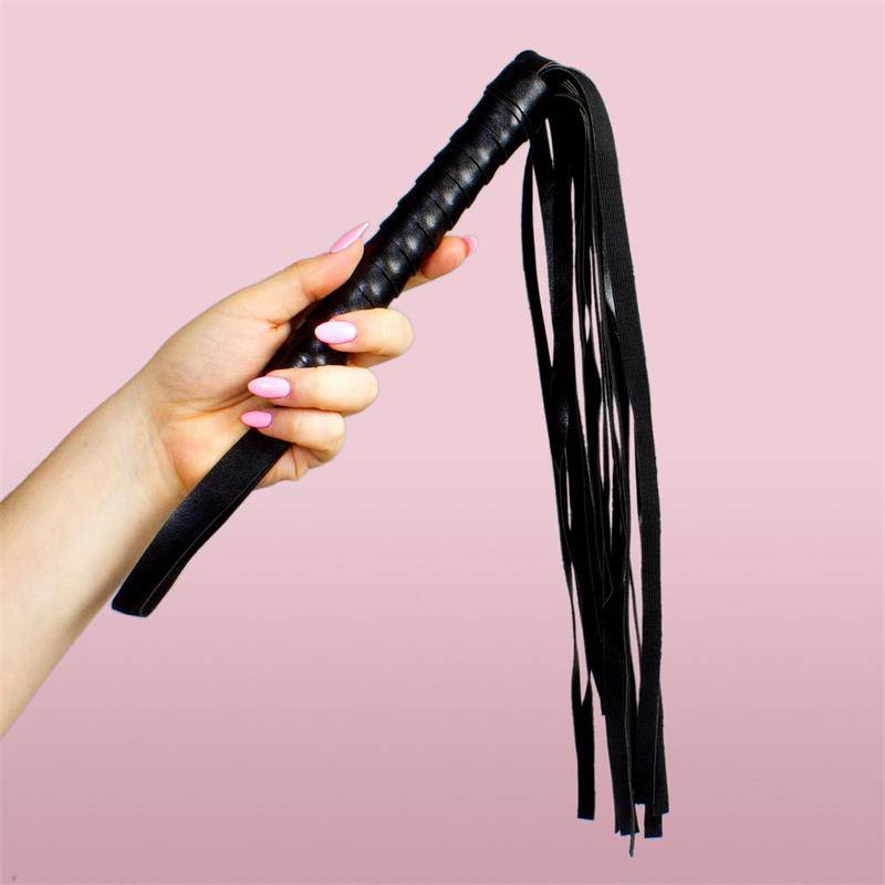 Leather Flogger 45 cm Black