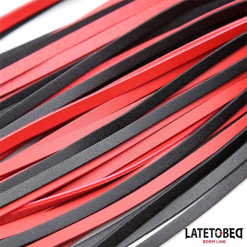 Red Black Flogger 65 cm