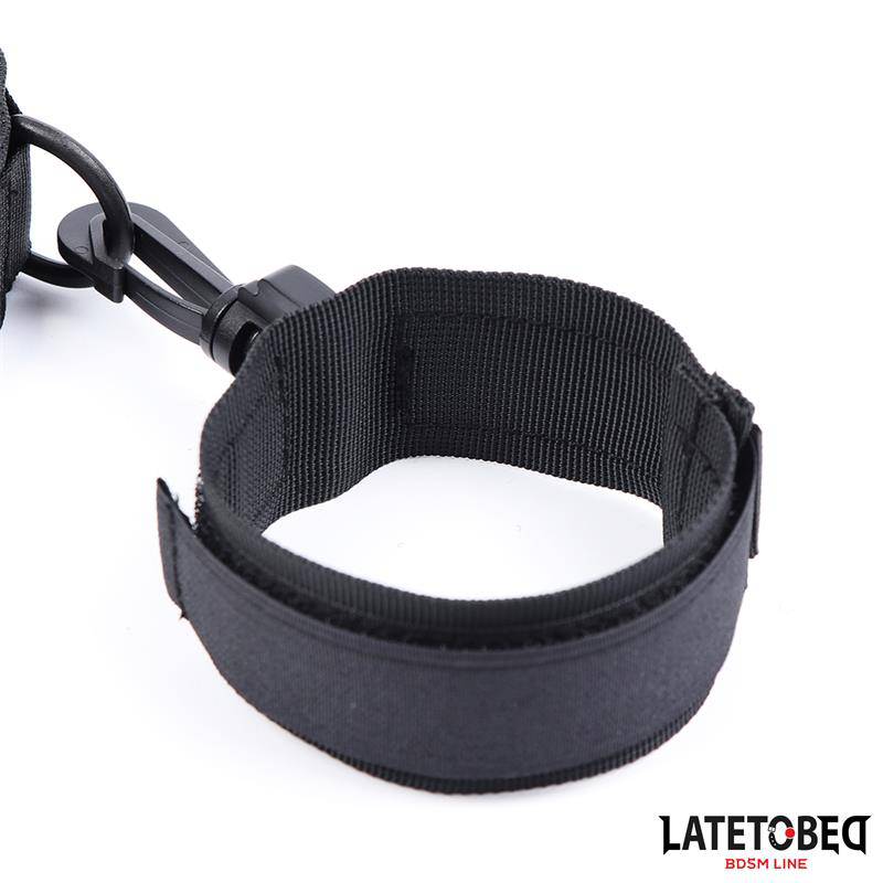 Collar with Wrist Restraints Nylon