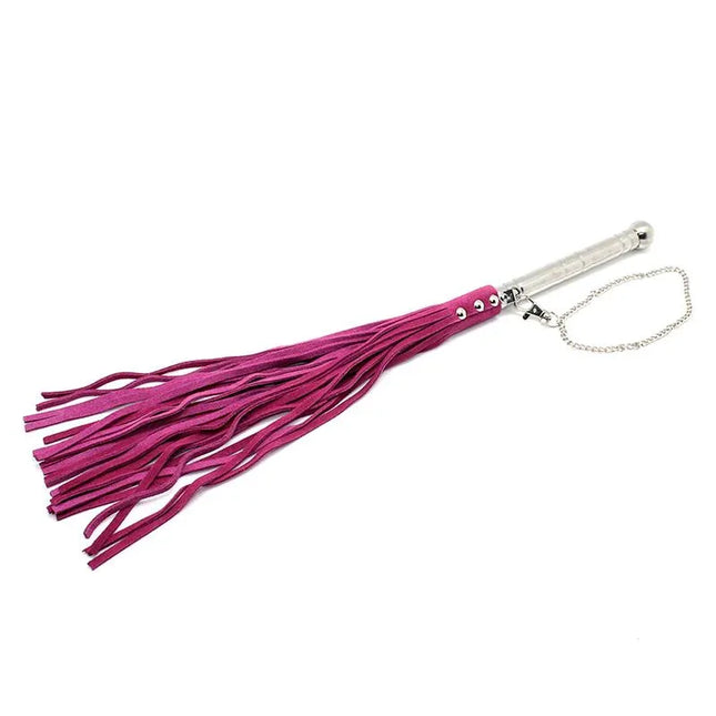 Flogger Pink 52 cm premium leather BDSM flogger with pink strands and silver handle.