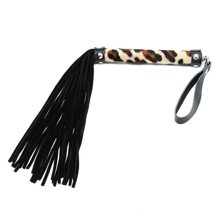 Flogger Leopard 35 cm, premium leather BDSM flogger with leopard print handle, 35 cm long for heightened erotic play.