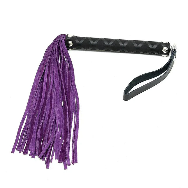 Flogger Purple 35 cm, premium leather BDSM flogger with 30 purple strands and black handle for intimate exploration.