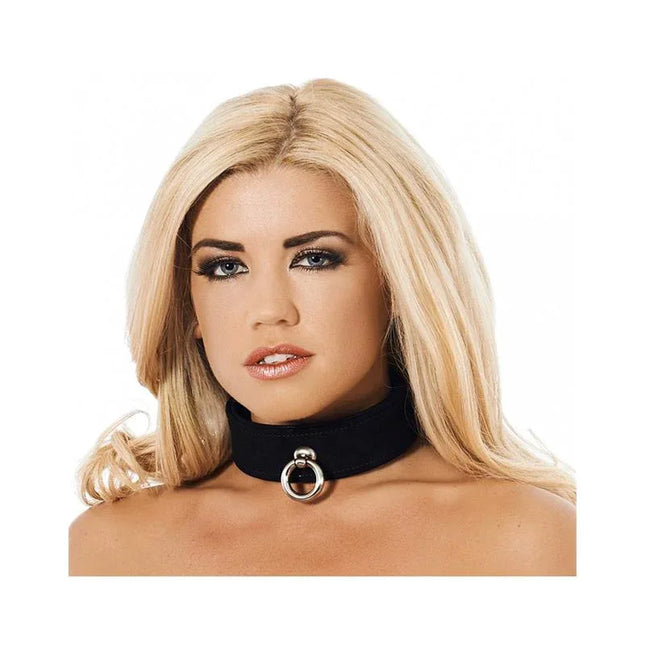 Unisex black leather Collar-Adjustable, luxurious design, worn by a model, showcasing modern style and comfort.