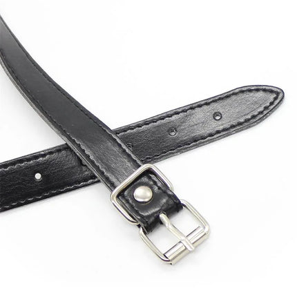 Black adjustable strap with buckle for Ball Gag Black/Red from the Latetobed BDSM Line.