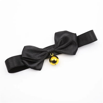Collar with Bow and Bell 36 cm Size L Black featuring a sleek design with a black bow and golden bell for role-play enthusiasts.
