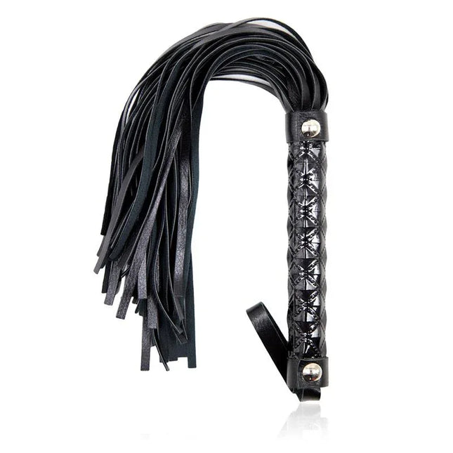 Flogger Diamond Pattern with Metal Hardware 39 cm Black for BDSM enthusiasts, featuring ergonomic design and durable craftsmanship.