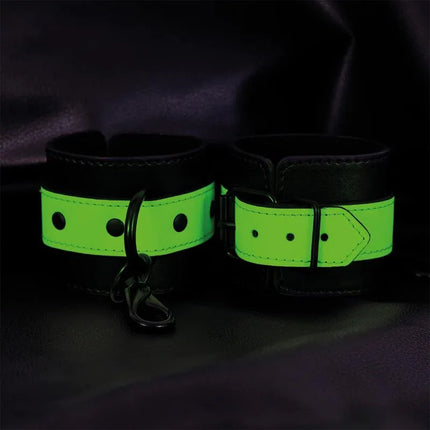 Glow in the Dark Bondage Set with 5 Pzs featuring luminous handcuffs on dark background.