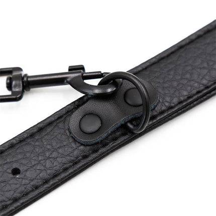 Close-up of Beginner Adjustable handcuffs with removable chain from Latetobed BDSM line, emphasizing comfort and control.