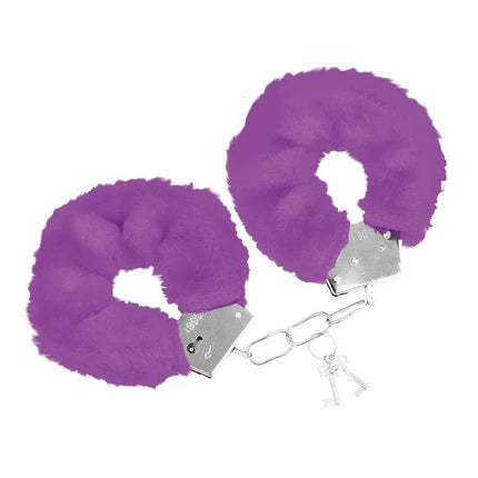 Purple fluffy handcuffs from the Beginners Bondage Set3 Pieces Purple by Fetish Intoyou