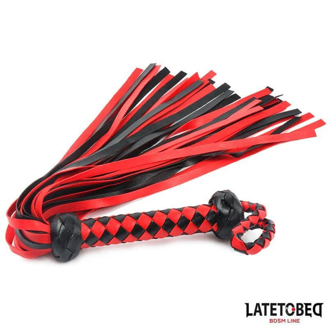 Braided Flogger 49 cm with red and black braided handle and tails, Latetobed BDSM accessory, perfect for intense sensations.