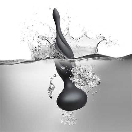 Butt Plug with Remote Control Petite Sensations Discover Black submerged in water, showcasing water-resistance and sleek design.