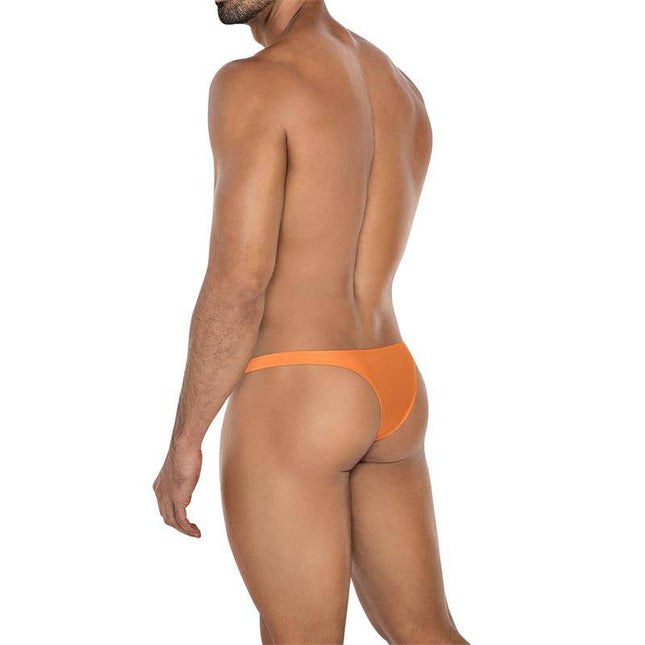 C4MSPX07 Slip Capri Copper Spring in action showcasing its comfort and color for versatile wear by men.