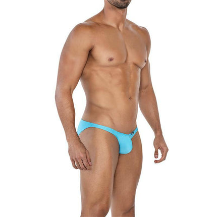 C4MSPXBUL01 Low Rise Bulge Brief Turquoise worn by model