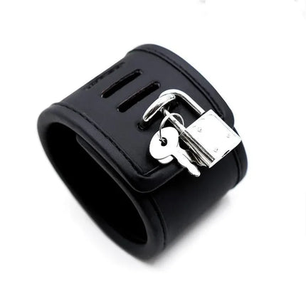 Collar with Handcuffs Set Vegan Leather featuring a black leather handcuff with silver lock and key, ideal for BDSM enthusiasts.