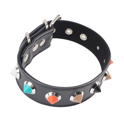 Collar with Thorns 46.5 cm in black PU material with colorful spikes, fully adjustable for edgy and bold fashion.