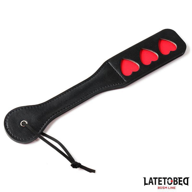 Double Layers Paddle Heart 32 cm with red heart cutouts on black PU material, Latetobed brand