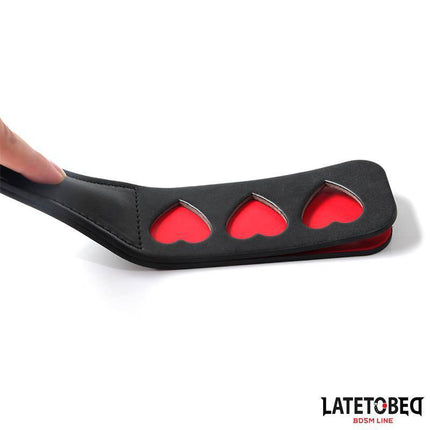 Double Layers Paddle Heart 32 cm with red heart cutouts by Latetobed, designed for bold sensation with PU two-layer construction.
