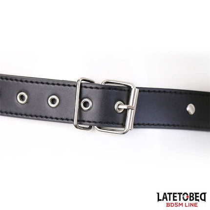 Harness Belt Adjustable leather detail from Latetobed BDSM Line, showcasing durable buckle and strap design for personalized fit and pleasure.
