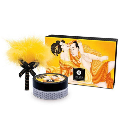 Kissable Body Powder Lucious Mango with feather tickler, 75g, ideal for dry massage, artful packaging, and delightful mango scent.