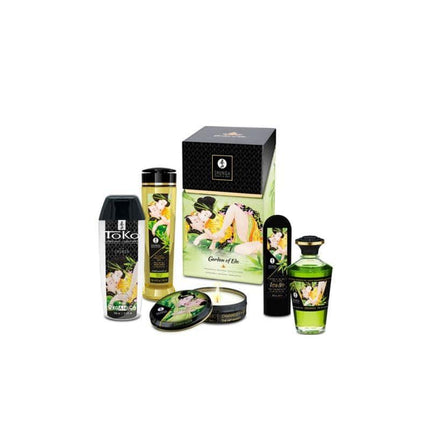 Kit Garden of Edo Organic Collection with massage oil, intimate kisses oil, glide cream, sensitizing oil, and mini massage candle.