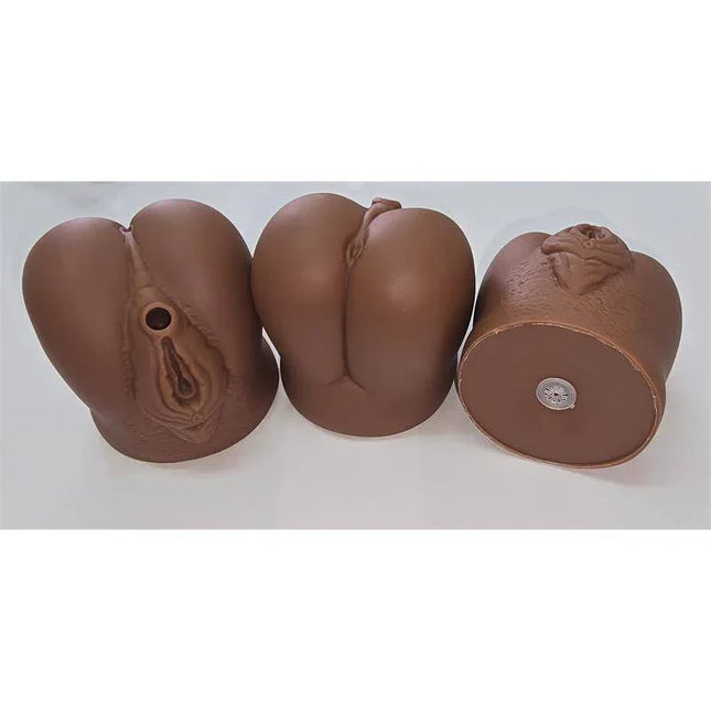 Labia shaped whistle in brown rubber, showcasing a playful and cheeky design for adult parties, ideal as a bold and fun accessory.
