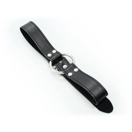 Metal O-Ring Gag Ring: 5 cm, black leather strap with sturdy metal ring, designed for BDSM play, precision and durability showcased in product image