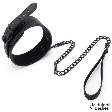 Restraint Set with Collar with Leash and Cuffs in vegan leather, featuring a durable chain and adjustable fittings, by Midnight Desires.