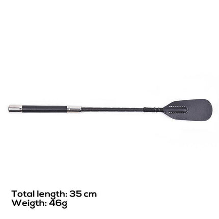 Oval riding crop 35cm with black handle and tip, designed for sensory and BDSM play. Total length: 35 cm. Weight: 46g.