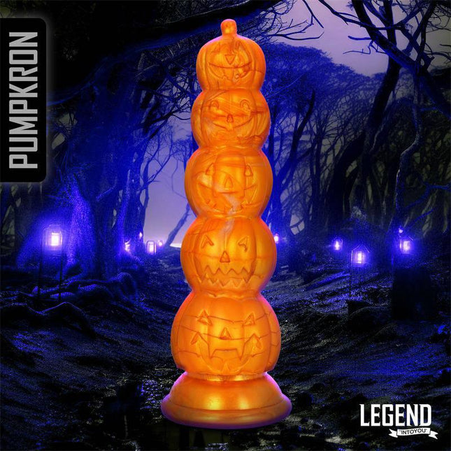Pumpkron Pumpkin-shaped Liquid Silicone Dildo 19,7 cm with carved pumpkin faces, ideal for Halloween fun and pleasure.