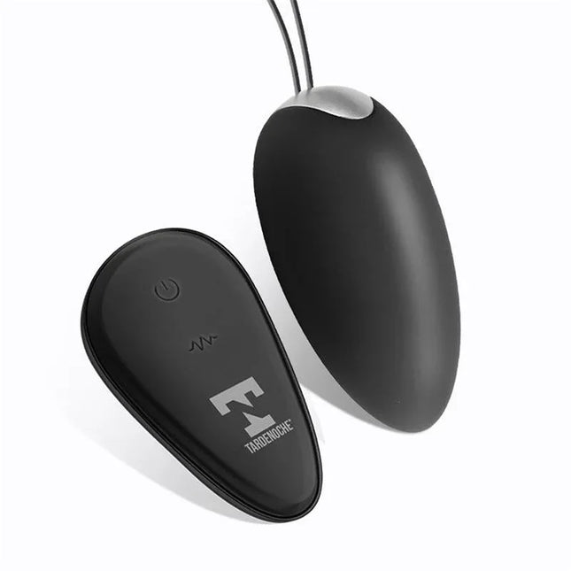 Ralan Vibrating Egg with Remote Control Magnetic USB in black silicone, featuring ergonomic design and 10 vibration settings.