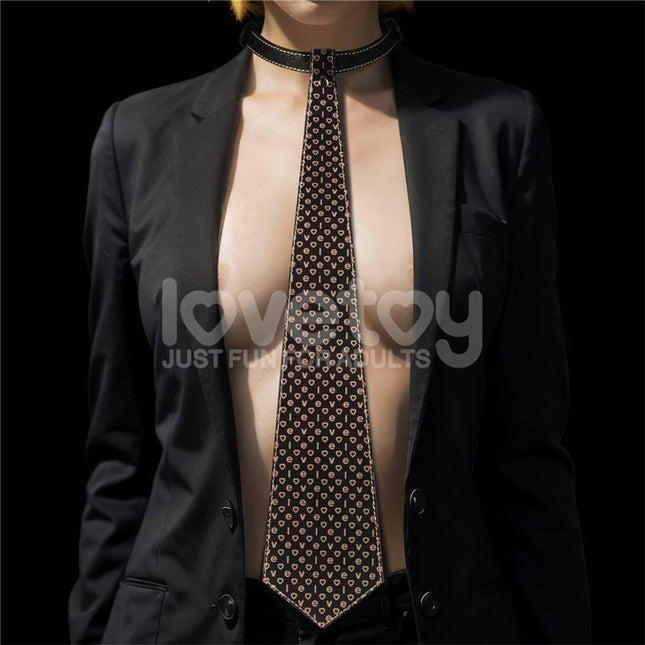 Rebellion Reign Tie Collar with durable PU material and dramatic 19.5-inch design, perfect for bold fashion statements and role-play.