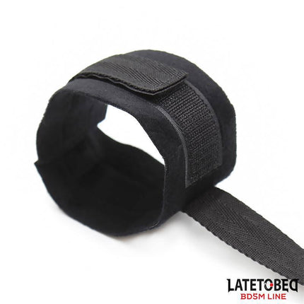 Adjustable wrist cuff from the Restraint 3 Pieces Set Blindfold, Anklecuffs and Wristcuffs Adjustable by Latetobed.