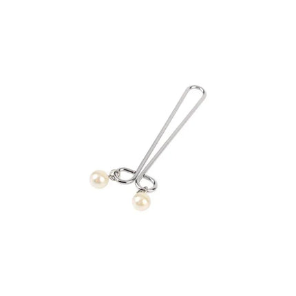 Señuelo Pearl Nipple Clamps with delicate pearl accents for intimate moments and controlled sensation.
