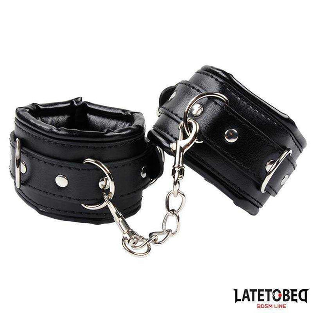 Sponge Wrist Cuff from Latetobed BDSM Line with adjustable PU and metal design, soft sponge padding, and detachable chain for couples.