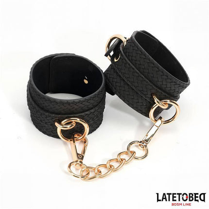 Weaving patterns ankle cuff Golden Chain with black PU and elegant gold chain from Latetobed BDSM line